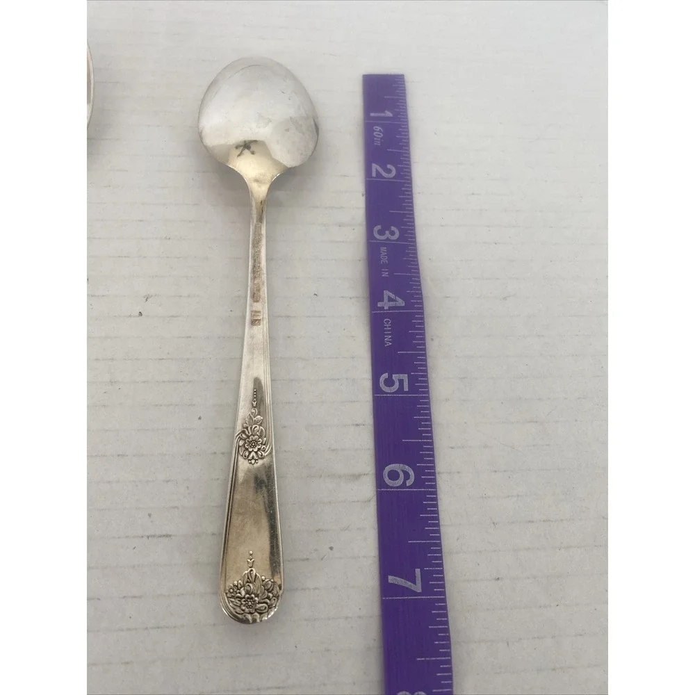 Vintage Holmes & Edwards Youth silverplate Set of 4 Tablespoons